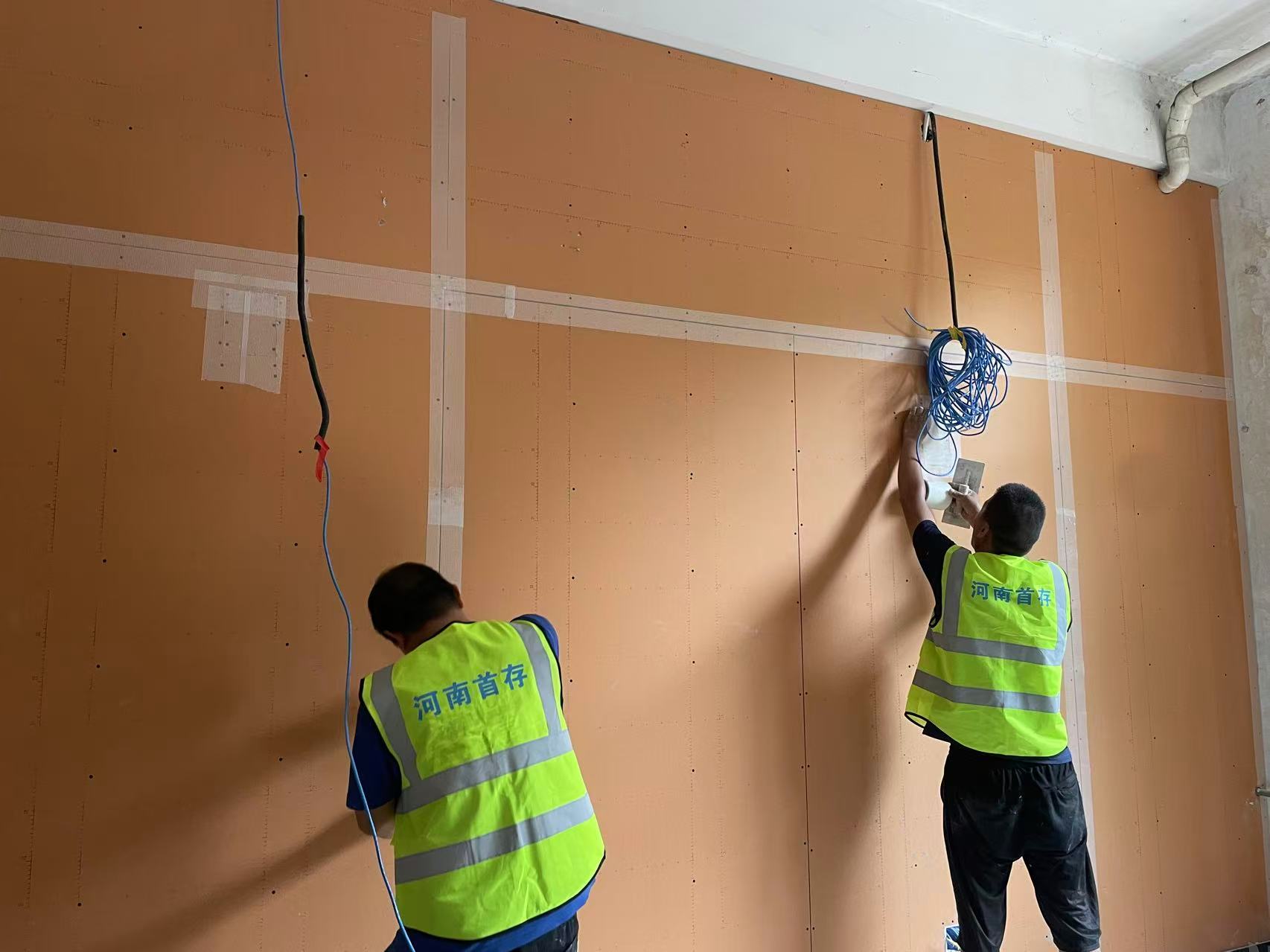 首存建筑施工总承包的地基基础工程专业承包是什么？