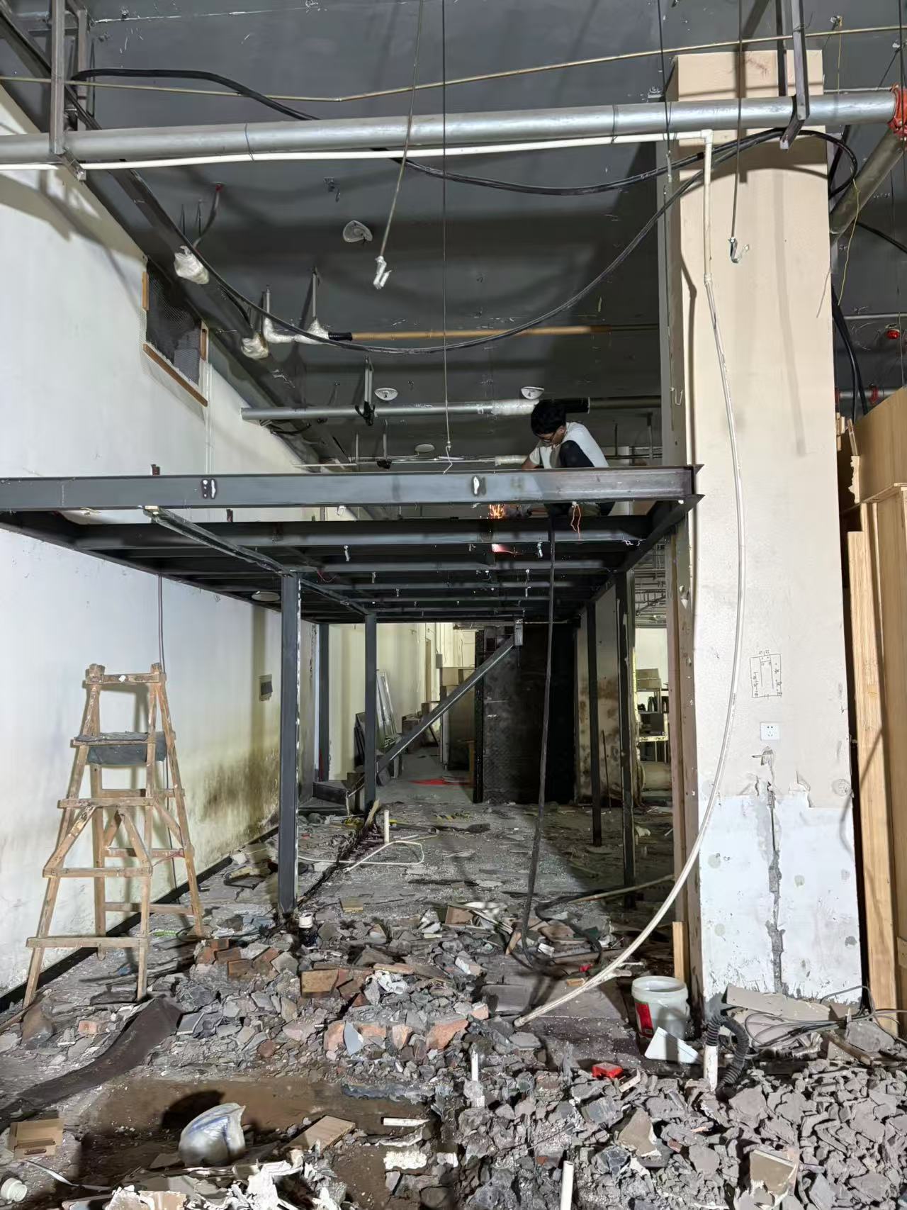 建筑施工总承包是什么？主要包括哪些资质与特点？