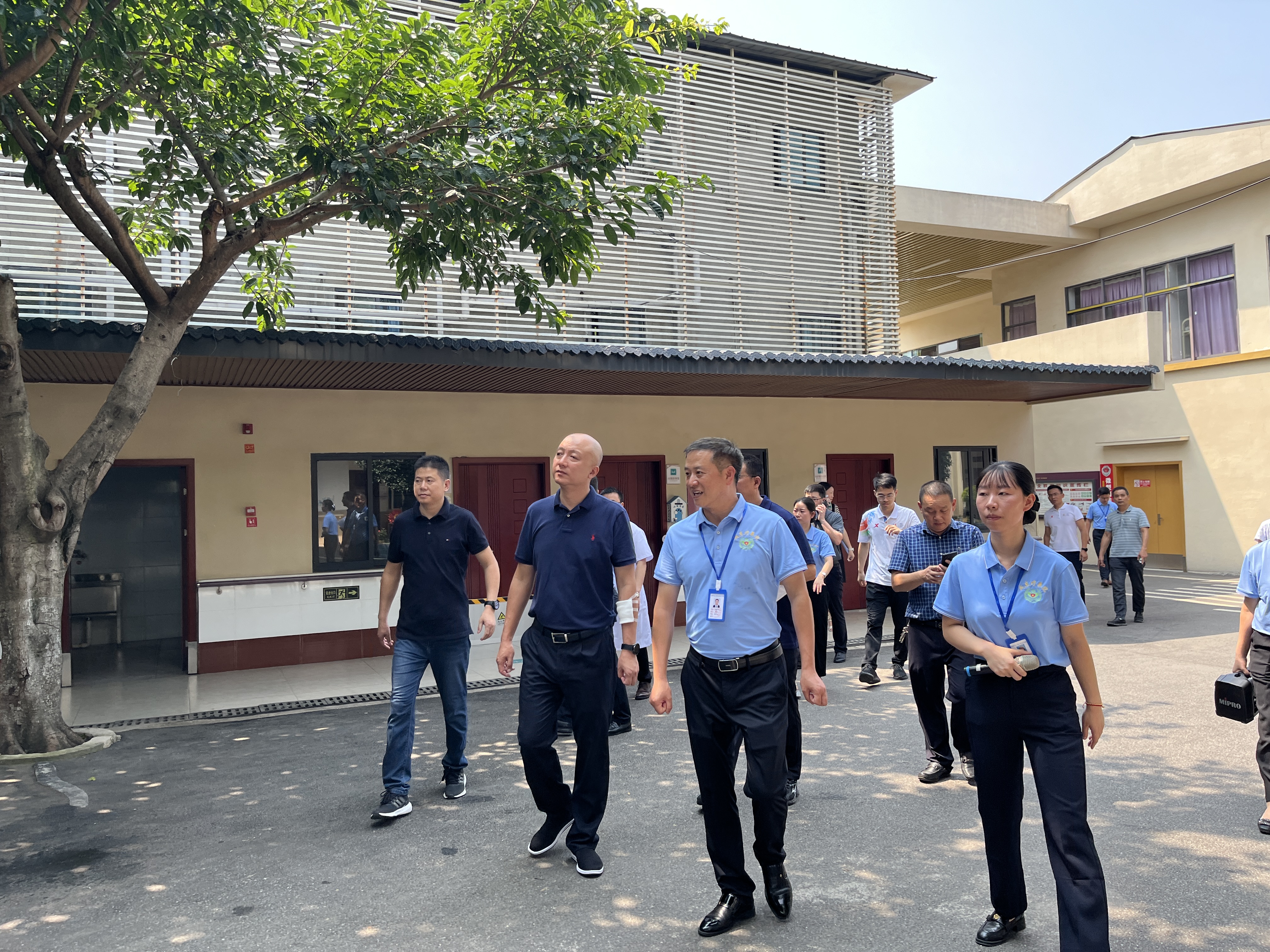 成都市龙泉驿区成东疗养院的高品质失能老人照护选择